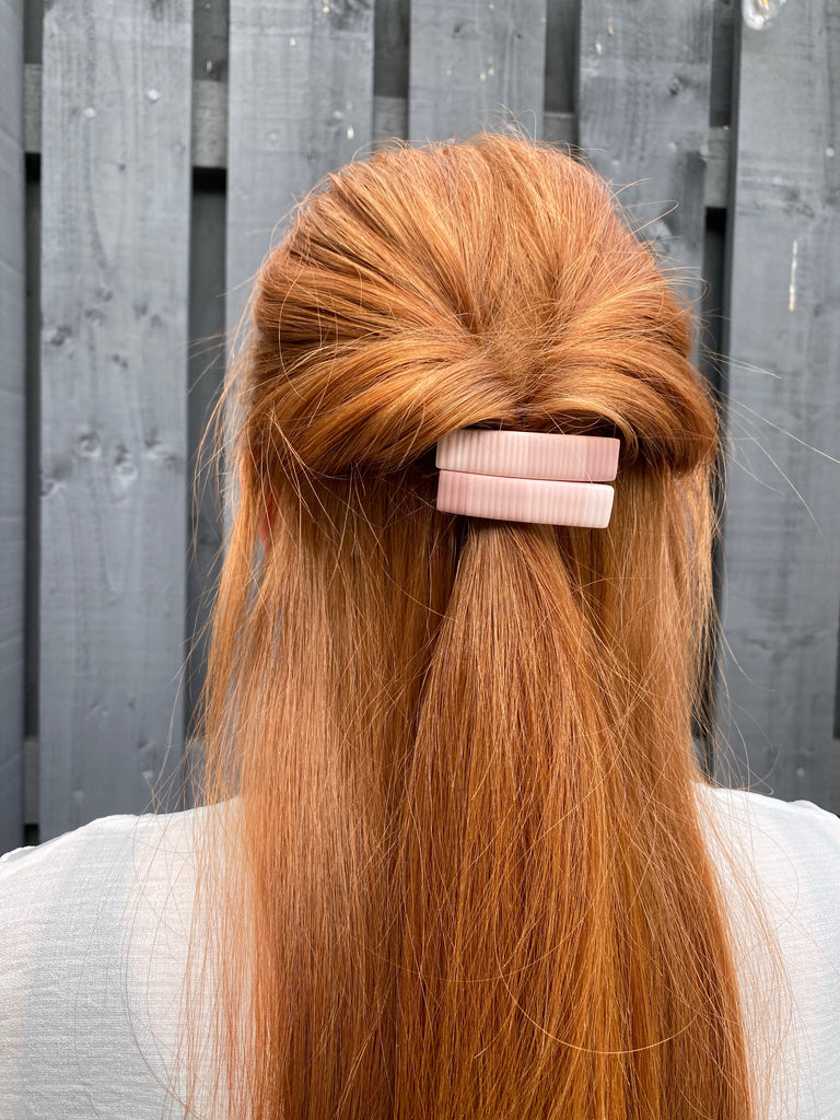 Gradient pink hair clip set