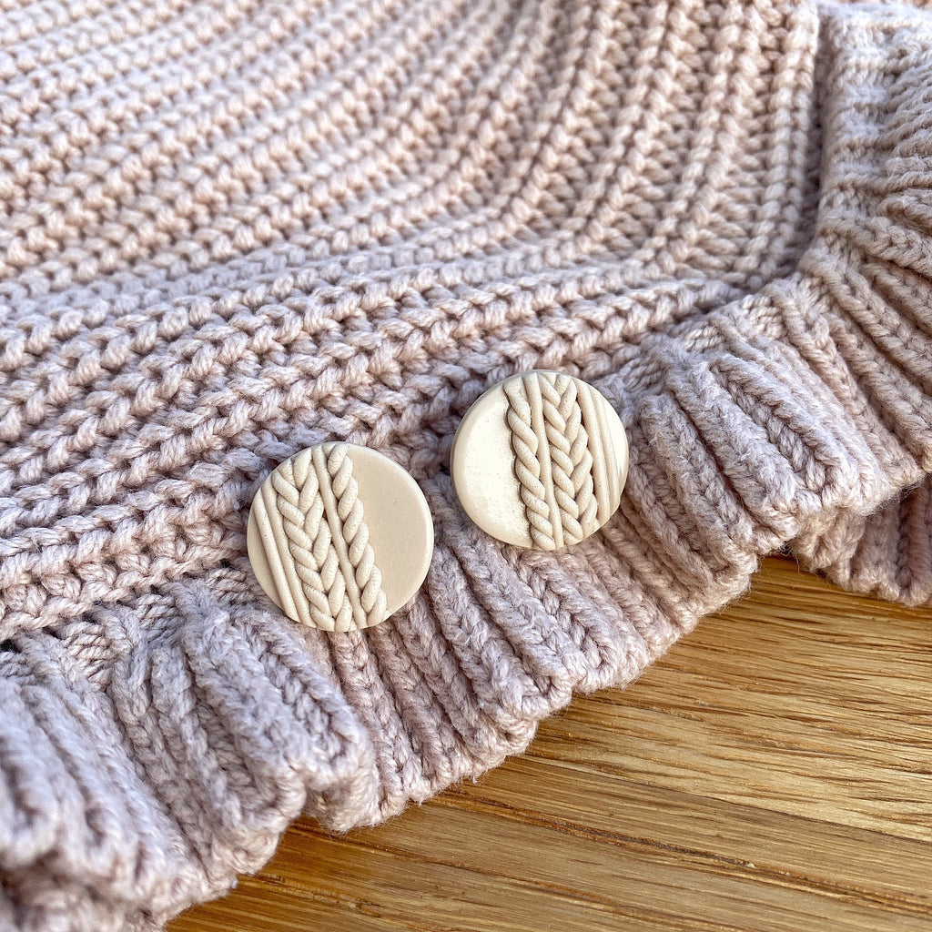 Knitted statement stud - Nude