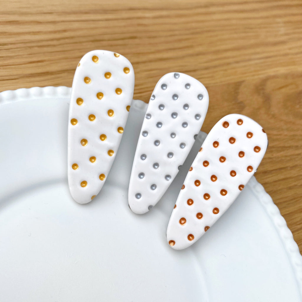 Large polka dot hair clip - White and gold